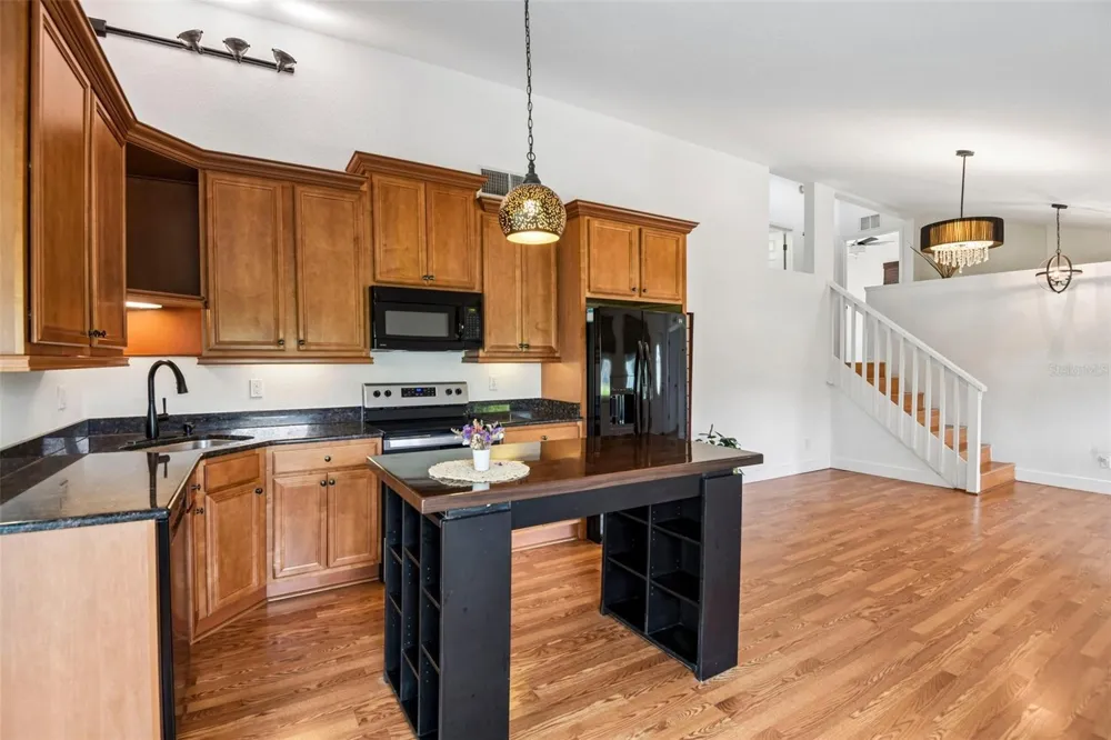 5731 28TH AVENUE S Gulfport, FL 33707