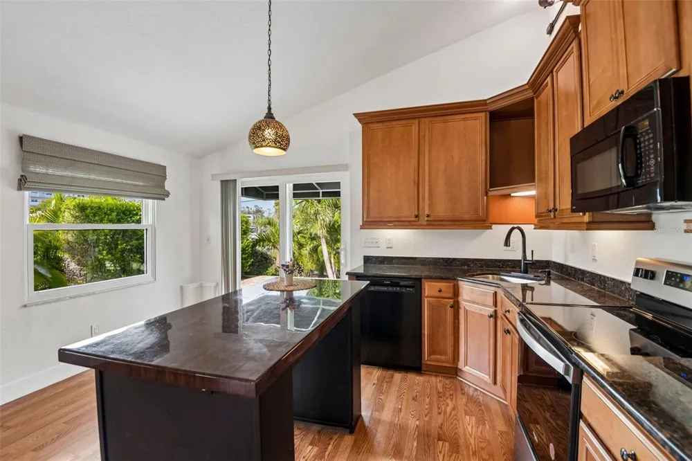 5731 28TH AVENUE S Gulfport, FL 33707