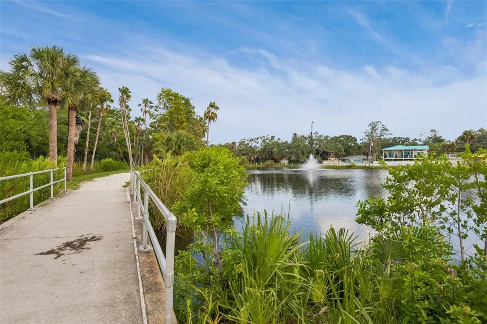 5731 28TH AVENUE S Gulfport, FL 33707