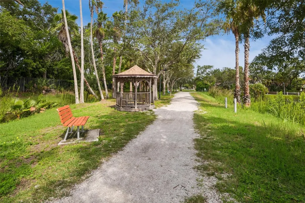 5731 28TH AVENUE S Gulfport, FL 33707