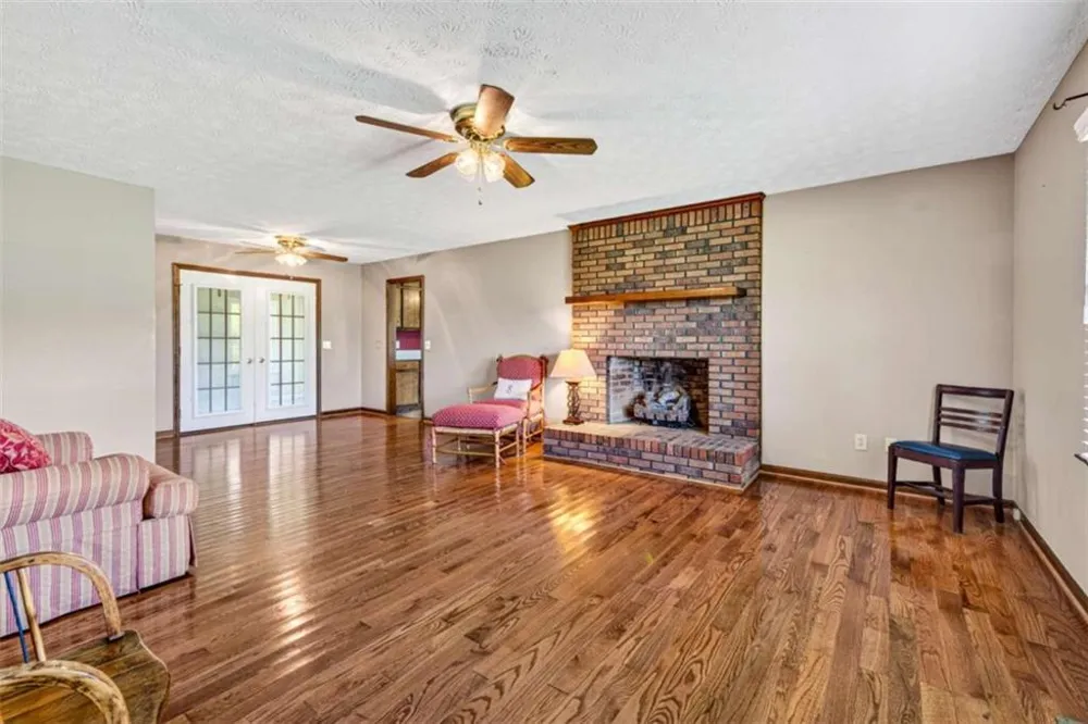 114 Marlow Road Maysville, GA 30558