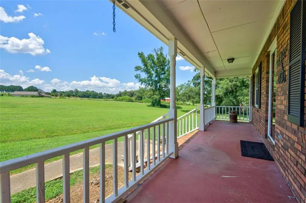 114 Marlow Road Maysville, GA 30558