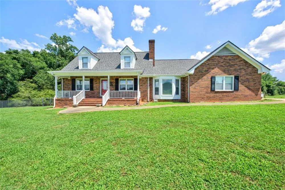 114 Marlow Road Maysville, GA 30558
