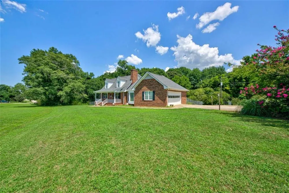 114 Marlow Road Maysville, GA 30558