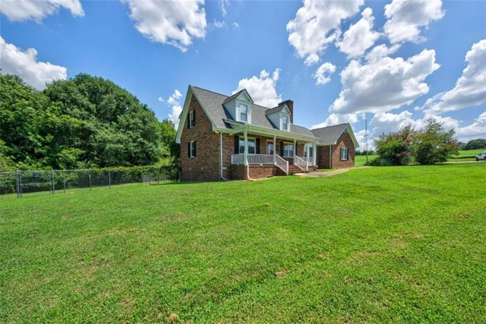 114 Marlow Road Maysville, GA 30558