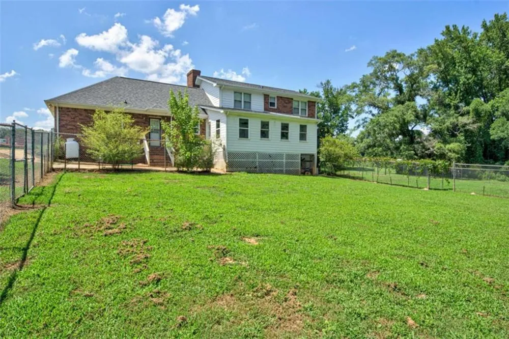 114 Marlow Road Maysville, GA 30558