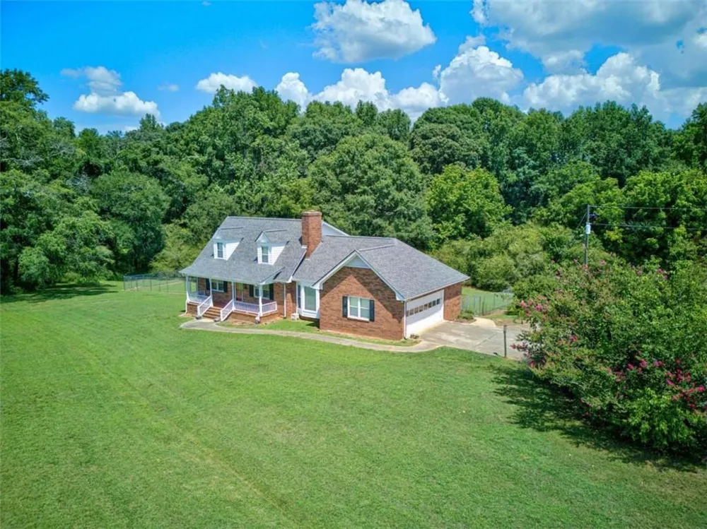 114 Marlow Road Maysville, GA 30558