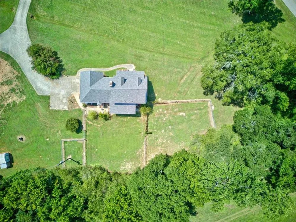 114 Marlow Road Maysville, GA 30558