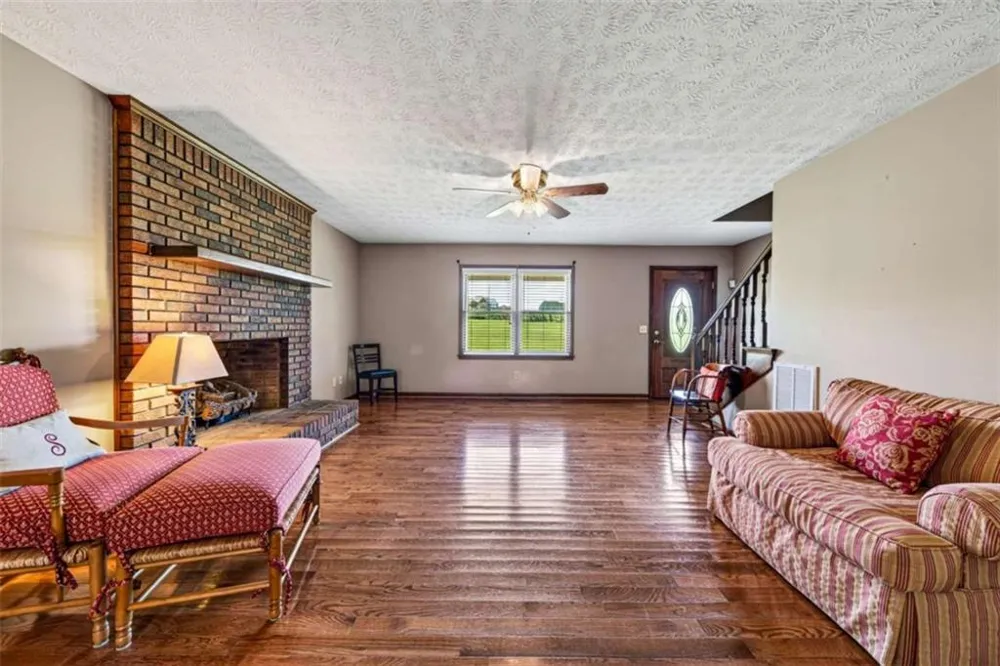 114 Marlow Road Maysville, GA 30558