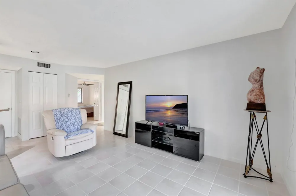 5731 Coach House Circle #A Boca Raton, FL 33486