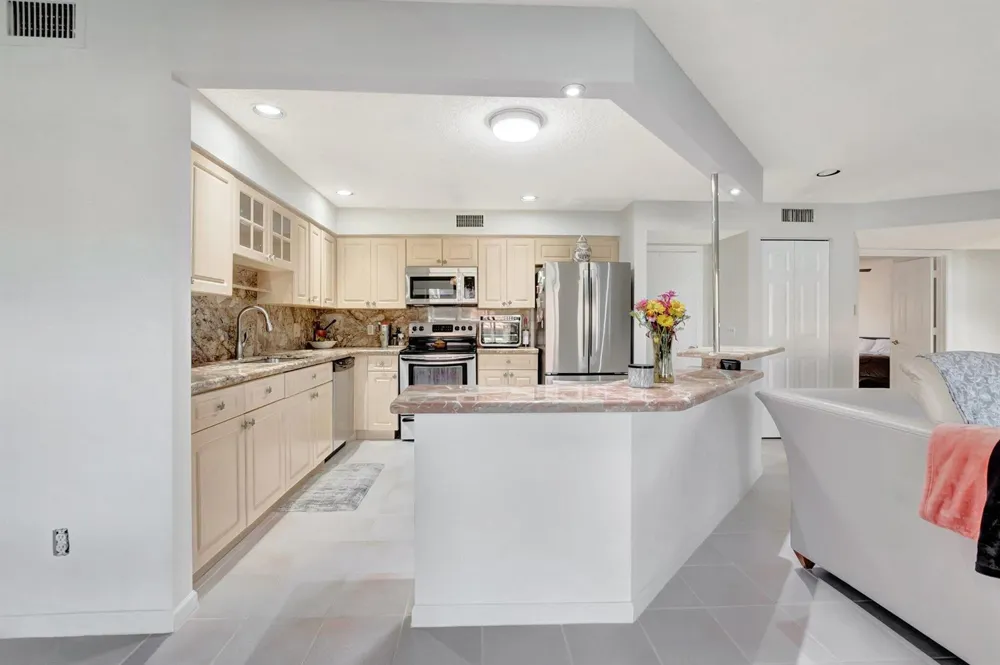 5731 Coach House Circle #A Boca Raton, FL 33486