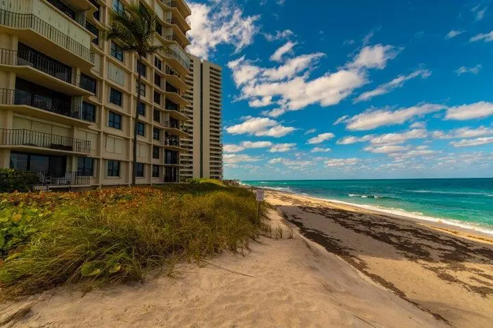 5480 Ocean Drive #B1a Singer Island, FL 33404