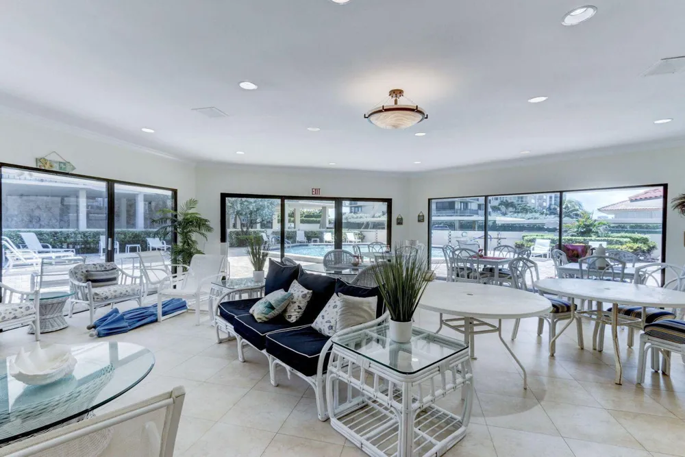 5480 Ocean Drive #B1a Singer Island, FL 33404