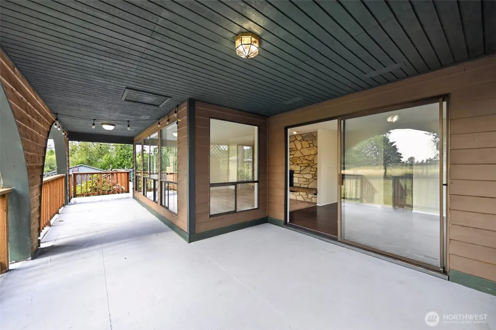43729 284th Avenue SE Enumclaw, WA 98022