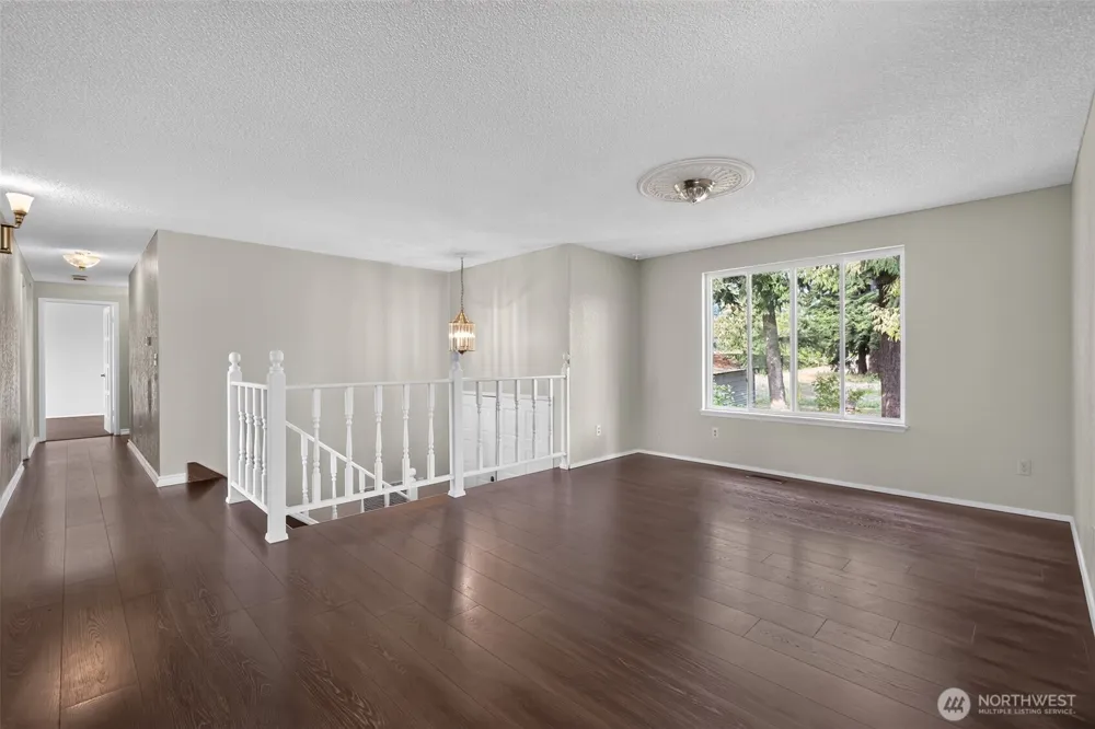 43729 284th Avenue SE Enumclaw, WA 98022