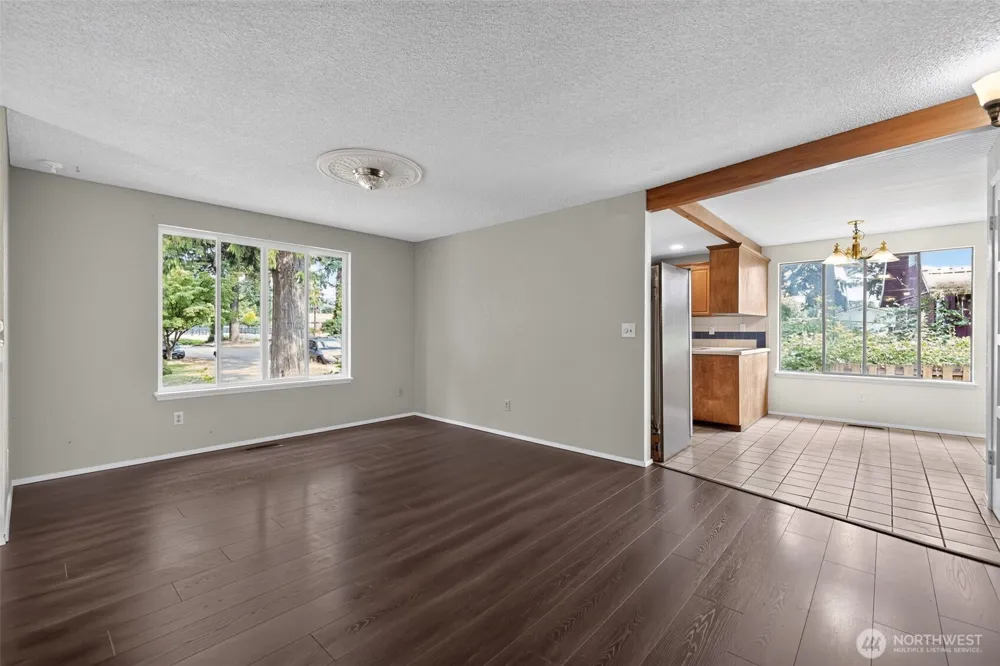 43729 284th Avenue SE Enumclaw, WA 98022