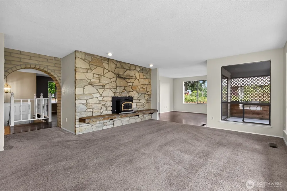 43729 284th Avenue SE Enumclaw, WA 98022
