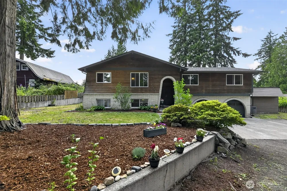 43729 284th Avenue SE Enumclaw, WA 98022