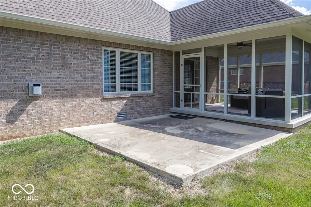 7082 Bitternut Lane Plainfield, IN 46168