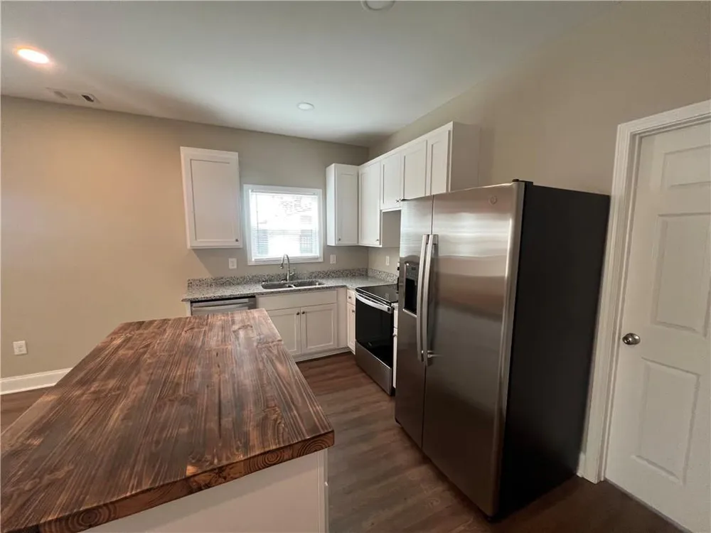 1027 Park Hill Drive Gainesville, GA 30501
