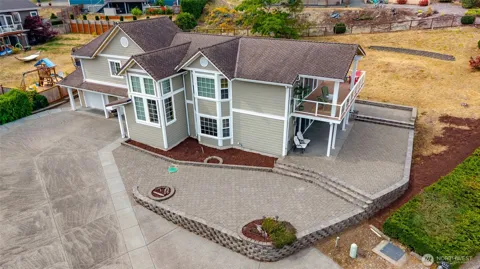 6226 Hinman Drive