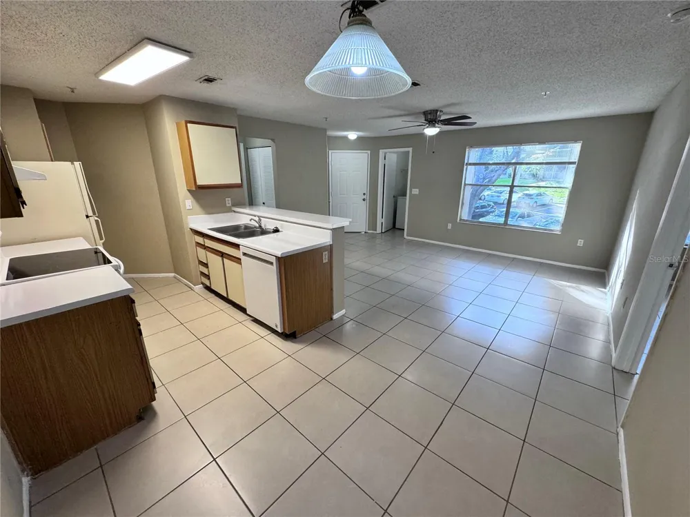 629 DORY LANE #202 Altamonte Springs, FL 32714