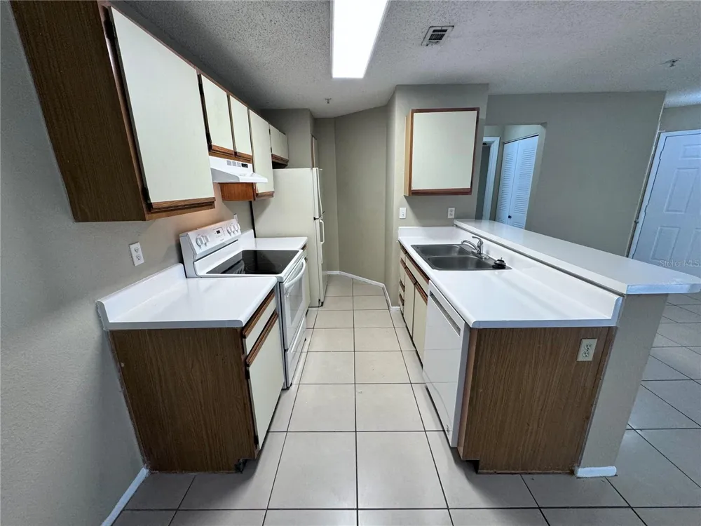 629 DORY LANE #202 Altamonte Springs, FL 32714