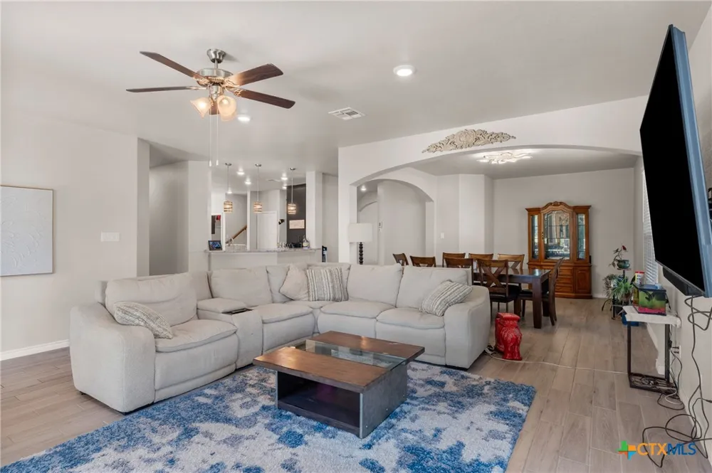 1527 Mountain Crest Cove Salado, TX 76571