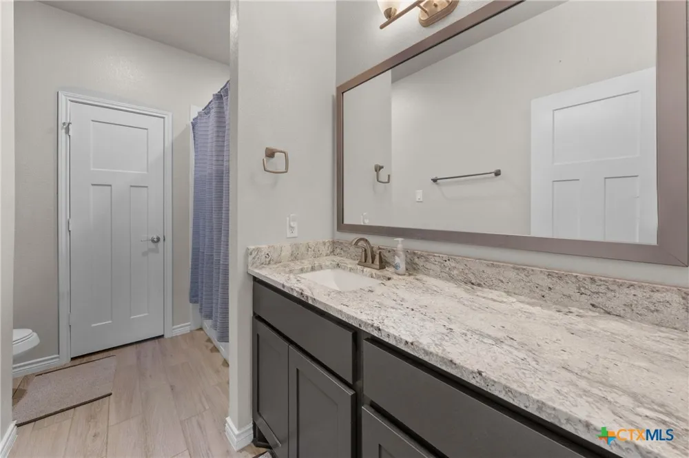 1527 Mountain Crest Cove Salado, TX 76571