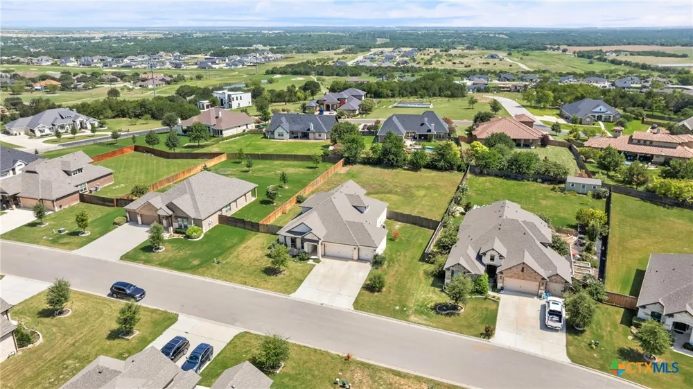 1527 Mountain Crest Cove Salado, TX 76571