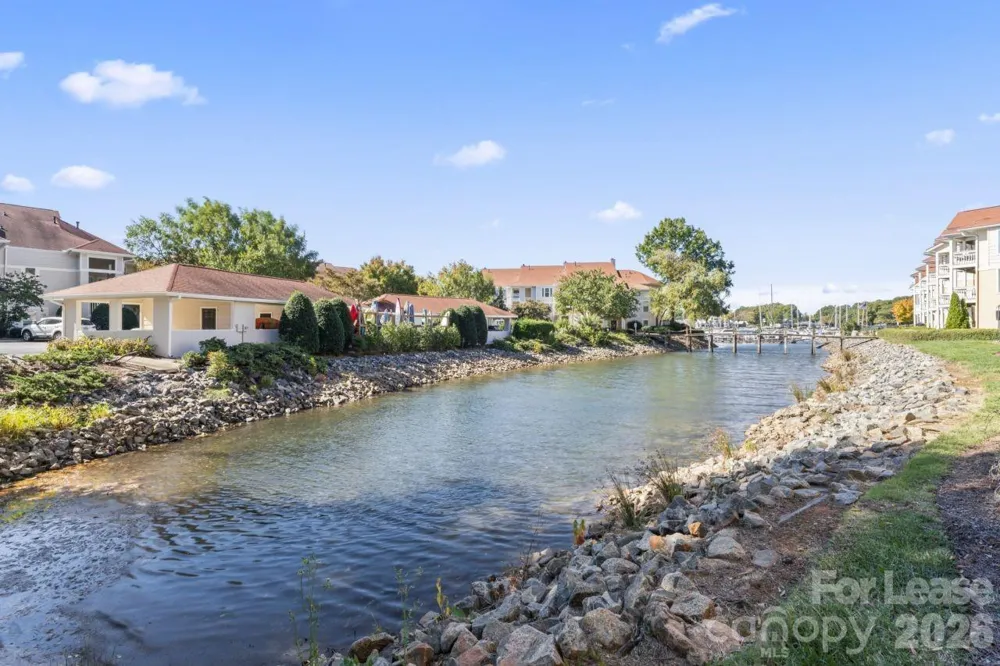 18009 Kings Point Drive #D Cornelius, NC 28031