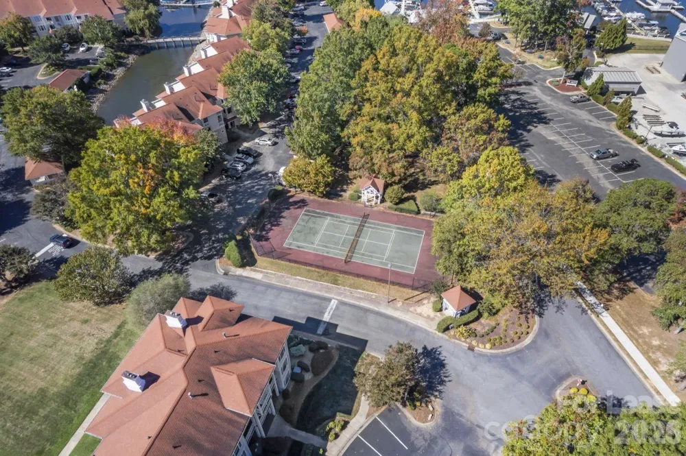 18009 Kings Point Drive #D Cornelius, NC 28031