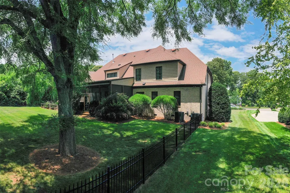 310 James Way Bermuda Run, NC 27006
