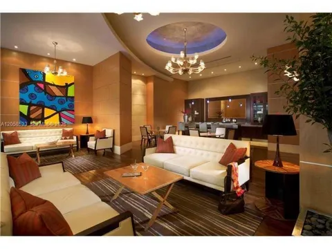 244 BISCAYNE BL #250
