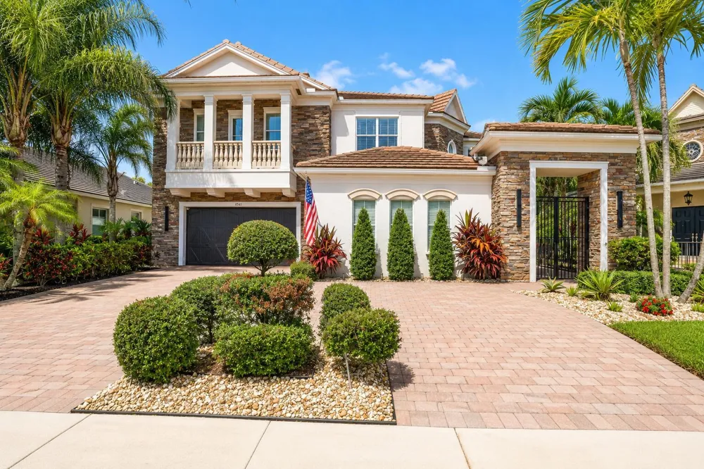 8541 Butler Greenwood Drive Royal Palm Beach, FL 33411