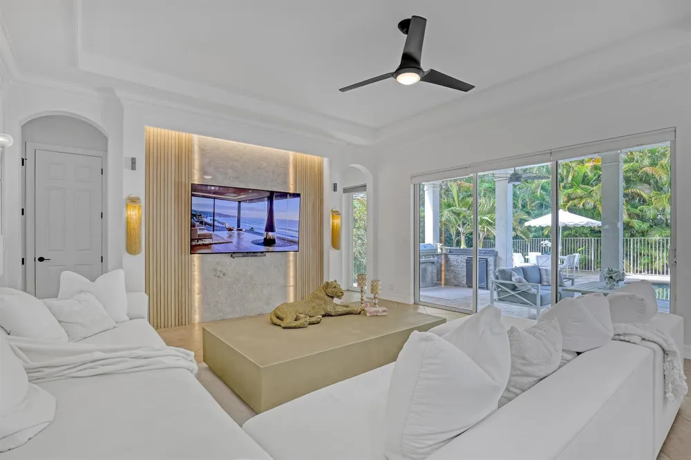 8541 Butler Greenwood Drive Royal Palm Beach, FL 33411