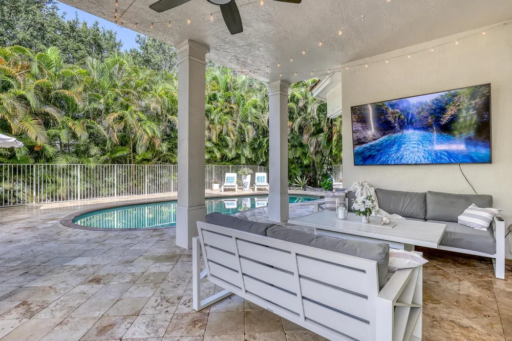 8541 Butler Greenwood Drive Royal Palm Beach, FL 33411