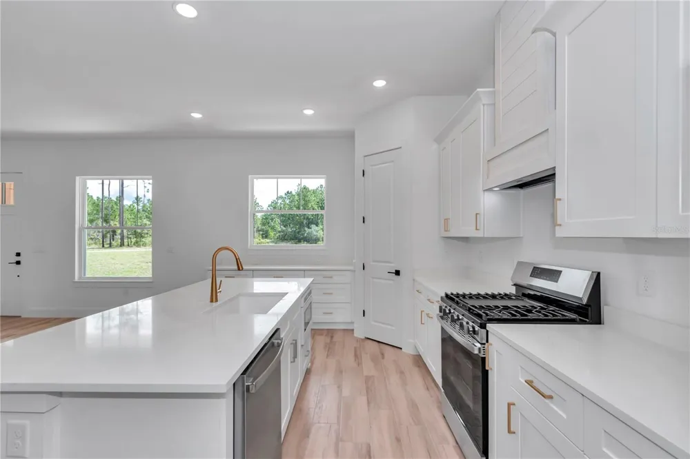 3890 SE 139 TERRACE Morriston, FL 32668