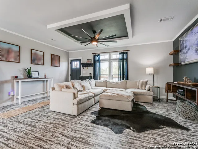 7975 county road 5223 Dhanis, TX 78850