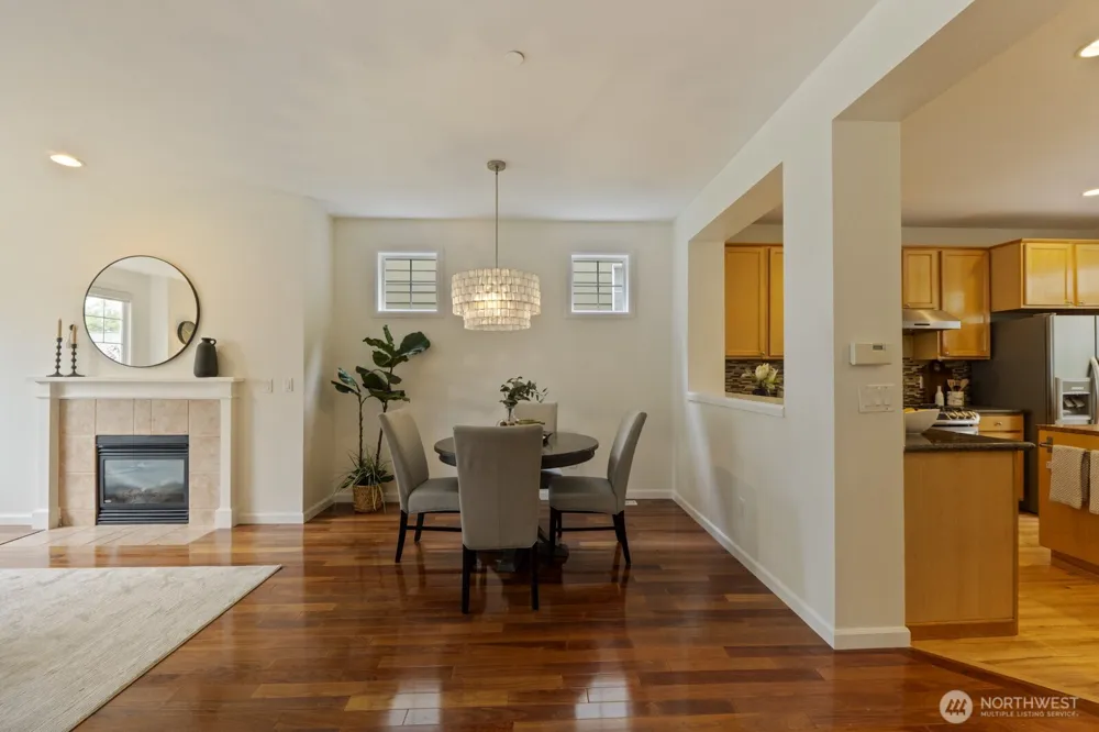 71 Sunset Court NW Issaquah, WA 98027