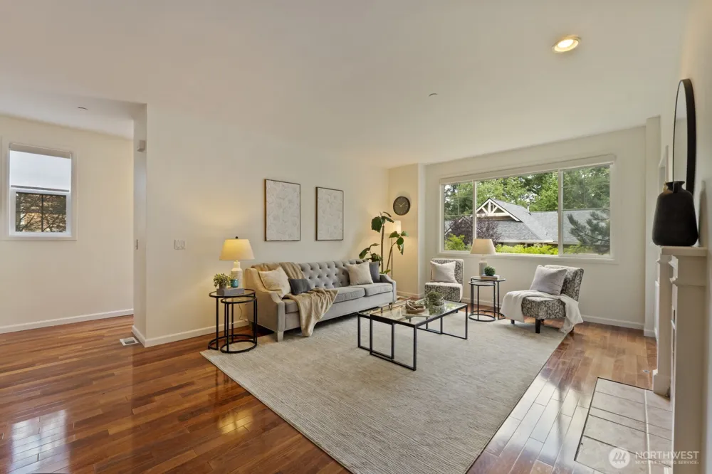 71 Sunset Court NW Issaquah, WA 98027