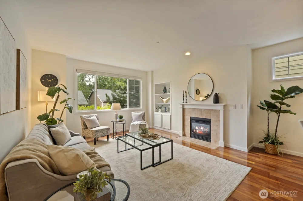 71 Sunset Court NW Issaquah, WA 98027