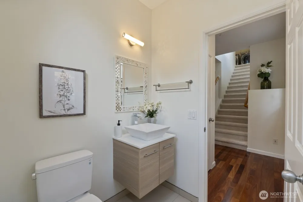71 Sunset Court NW Issaquah, WA 98027