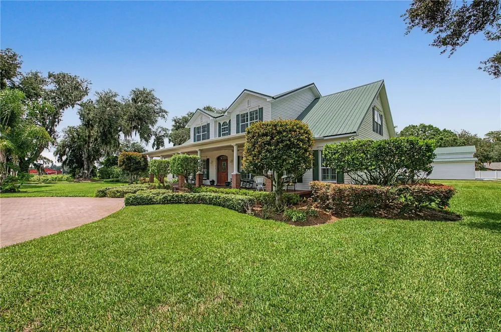 3660 FUTCH LOOP Plant City, FL 33566
