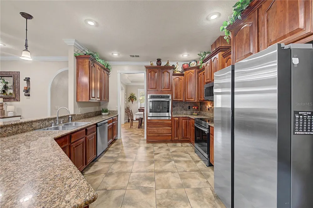 3660 FUTCH LOOP Plant City, FL 33566