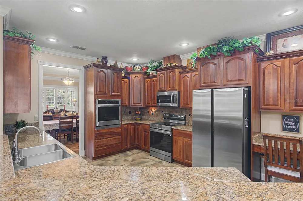 3660 FUTCH LOOP Plant City, FL 33566