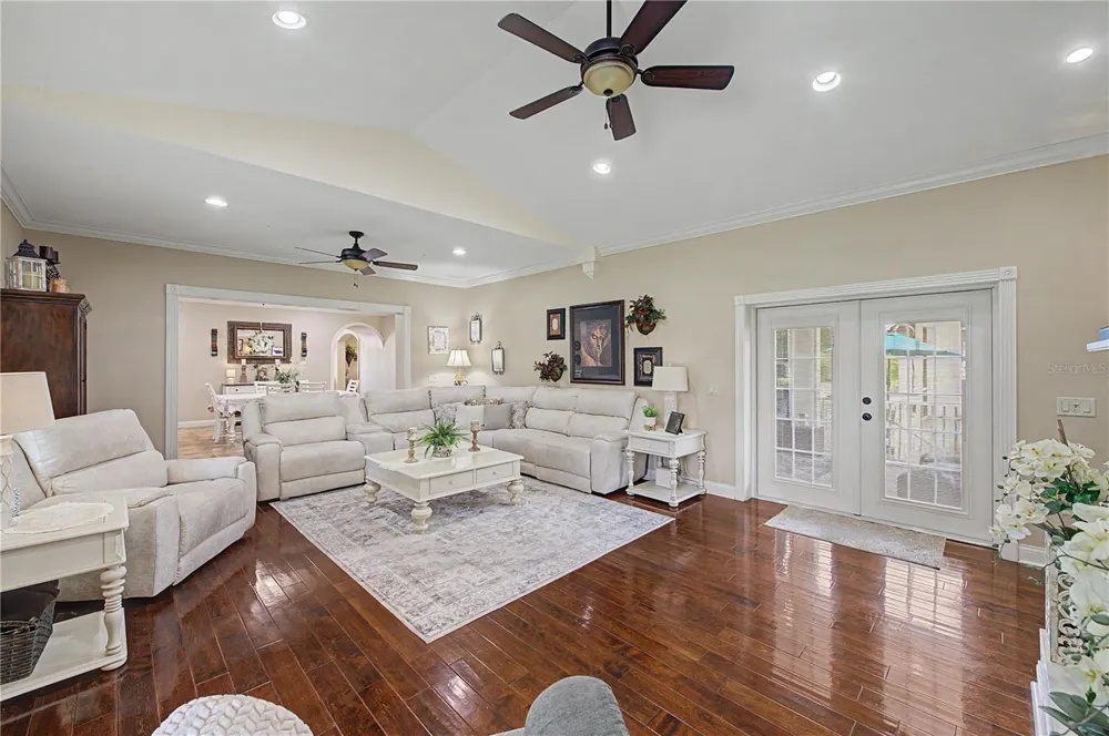 3660 FUTCH LOOP Plant City, FL 33566
