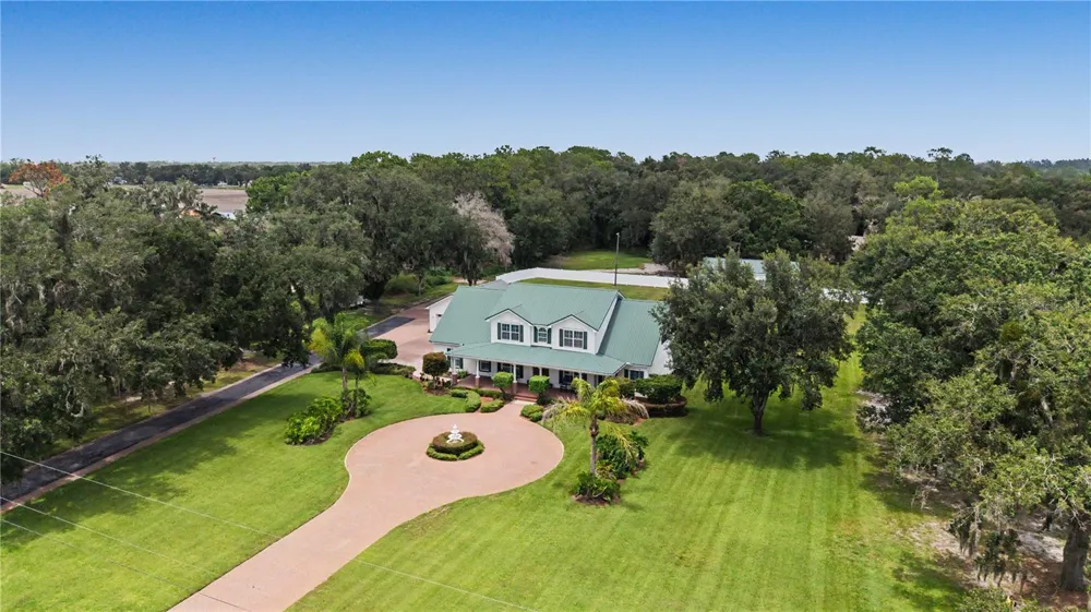 3660 FUTCH LOOP Plant City, FL 33566
