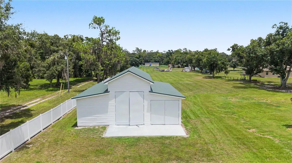 3660 FUTCH LOOP Plant City, FL 33566