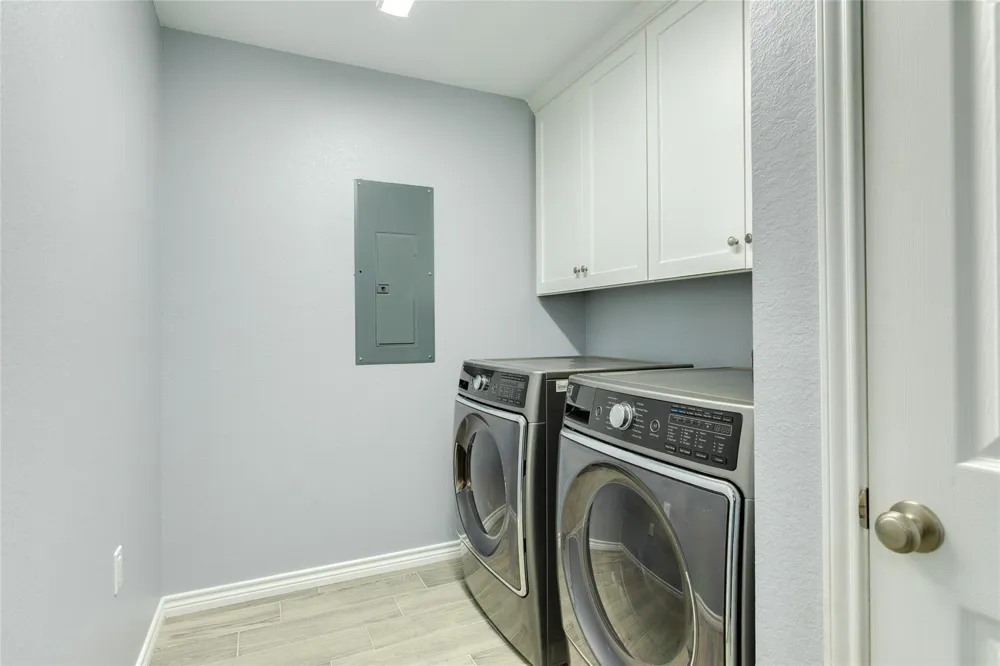 1741 Bluewater Highway Surfside Beach, TX 77541